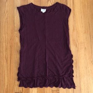 LA hearts stylish burgundy T-shirt